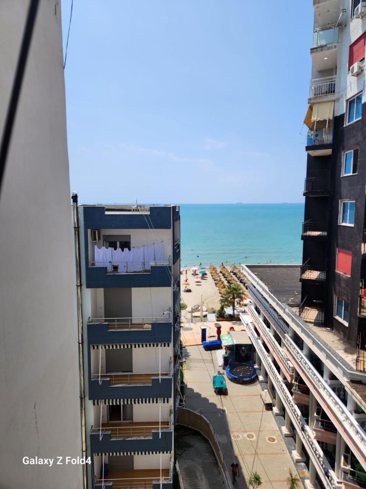 Peter Apartment *